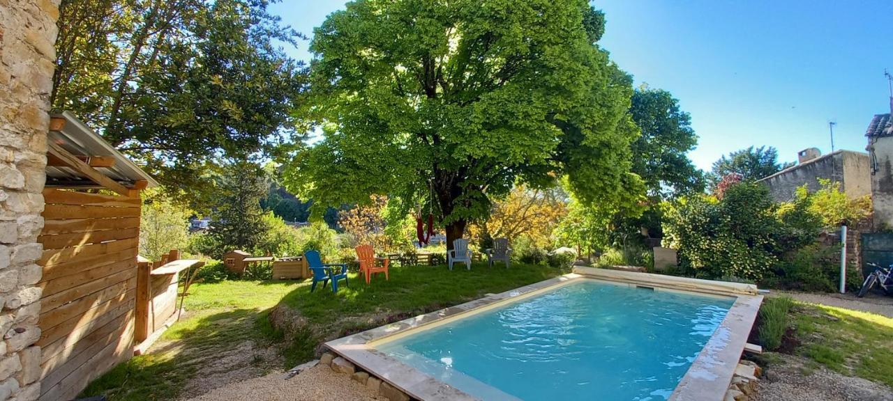 Chambre Du Tilleul - Charme, Confort Et Piscine Sigonce Eksteriør bilde